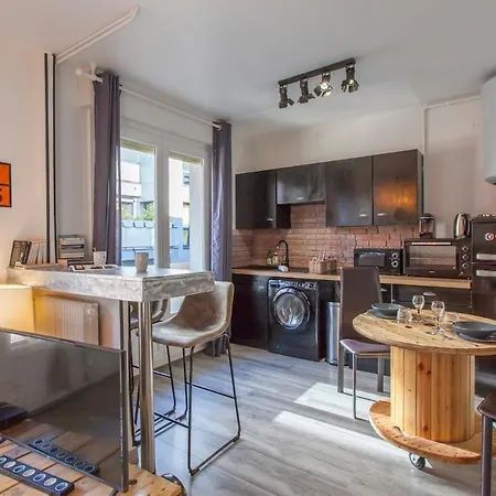 Montagnes Russes Apartment