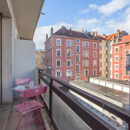 Montagnes Russes Apartman *